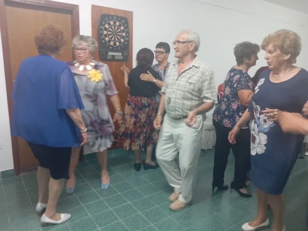Veličkim umirovljenicima na zabavi su pridružili prijatelje iz Baranje