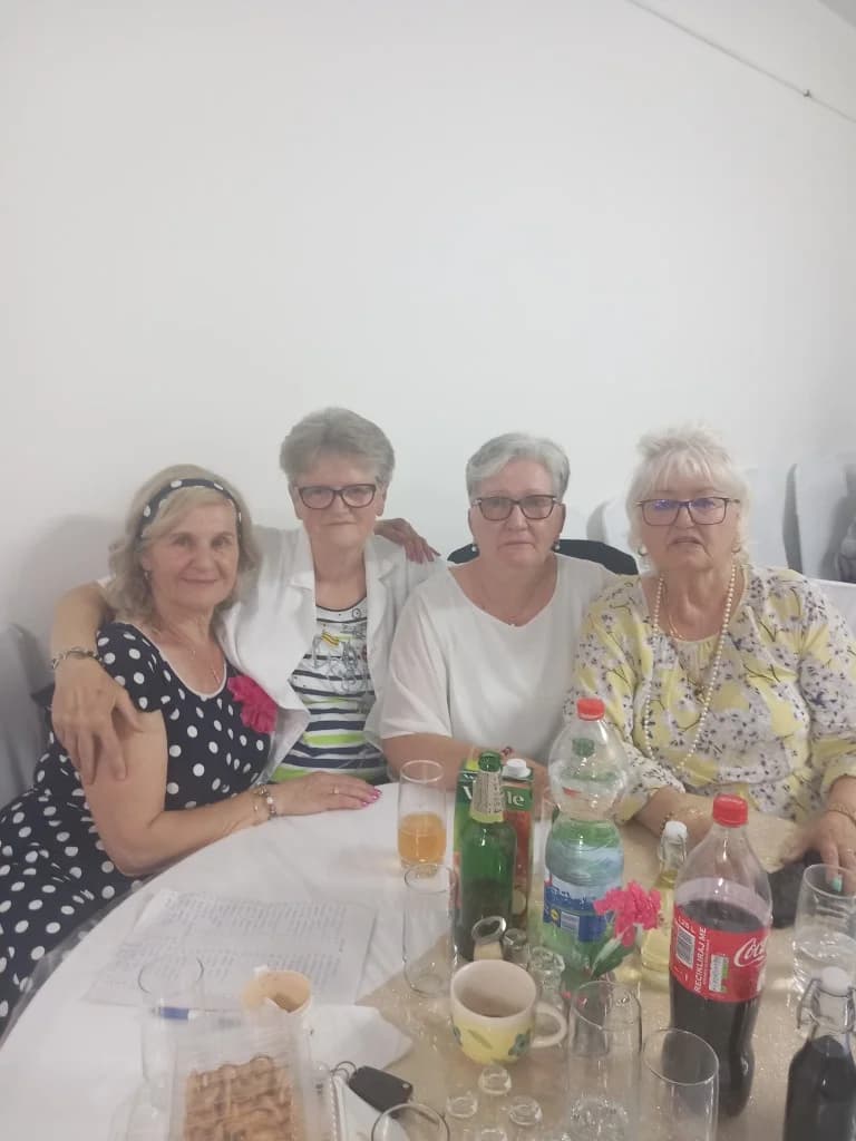 Veličkim umirovljenicima na zabavi su pridružili prijatelje iz Baranje