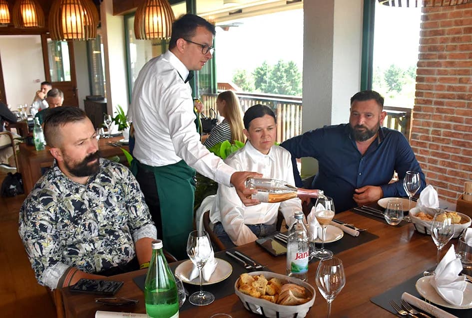 (FOTOGALERIJA) Slavonska kuća Vinkomir u srcu najboljih vinogradarskih položaja otvara svoja vrata