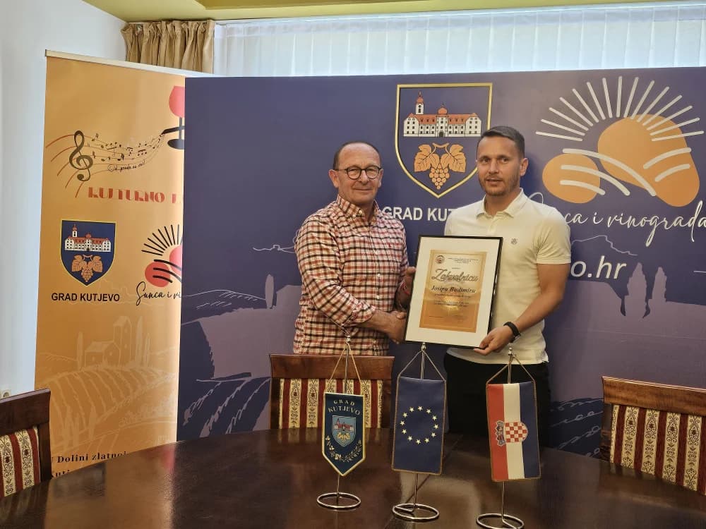 Gradonačelniku Budimiru Udruga dragovoljaca i veterana Domovinskog rata dodijelila zahvalnicu: ʼBit ćemo Vam podrška na sve moguće načineʼ