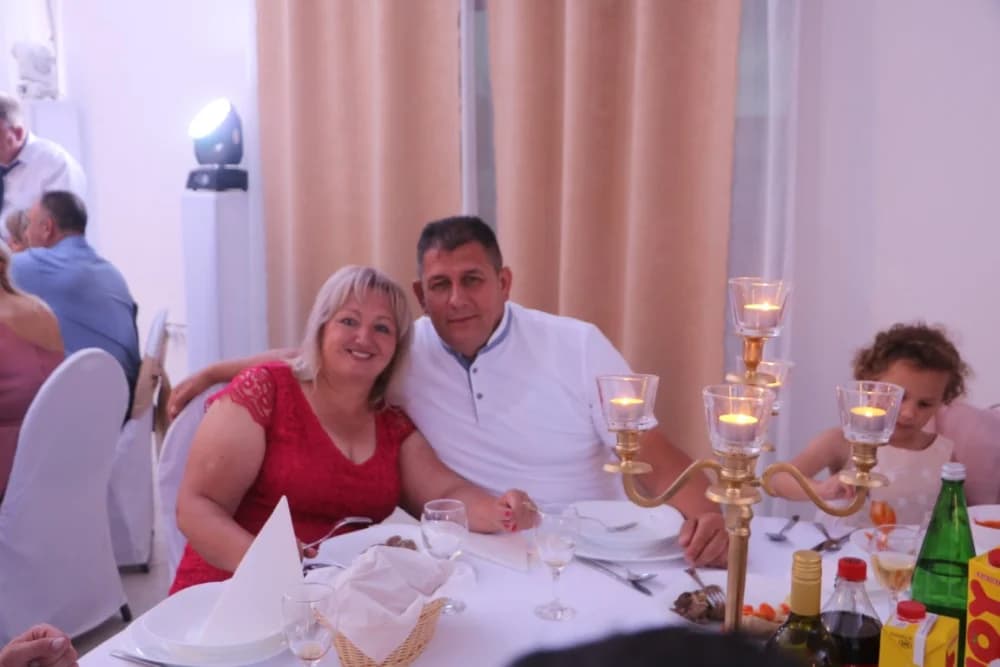 PRAVO VESELJE: Svadbu Mate Pavića i Ane Damljanović uz gotovo 400 gostiju svirački ukrasio legendarni Borko Radivojević i njegovi Tigrovi
