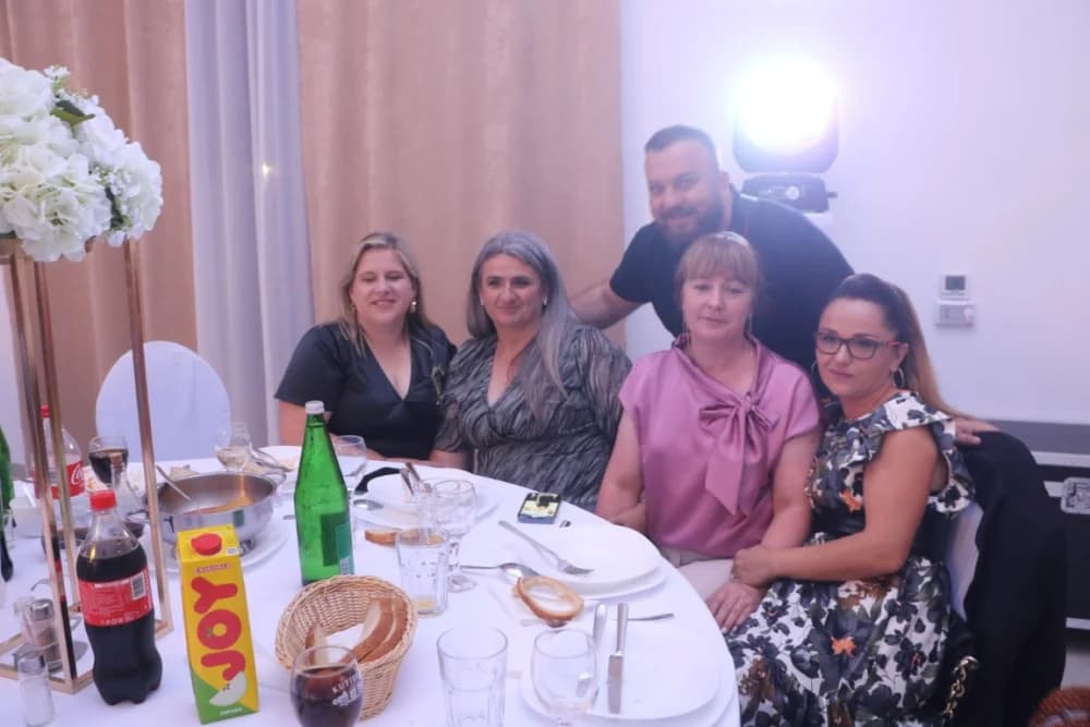 PRAVO VESELJE: Svadbu Mate Pavića i Ane Damljanović uz gotovo 400 gostiju svirački ukrasio legendarni Borko Radivojević i njegovi Tigrovi