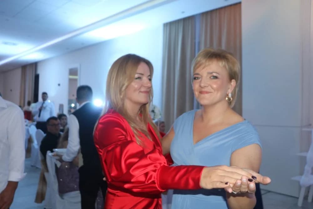 PRAVO VESELJE: Svadbu Mate Pavića i Ane Damljanović uz gotovo 400 gostiju svirački ukrasio legendarni Borko Radivojević i njegovi Tigrovi