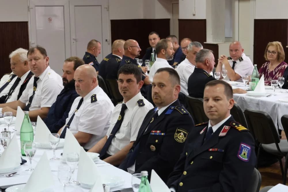 VATROGASTVO POŽEŠKE ŽUPANIJE: Dobra suradnja na svim razinama – Povelja zahvalnosti potvrdila plodan rad