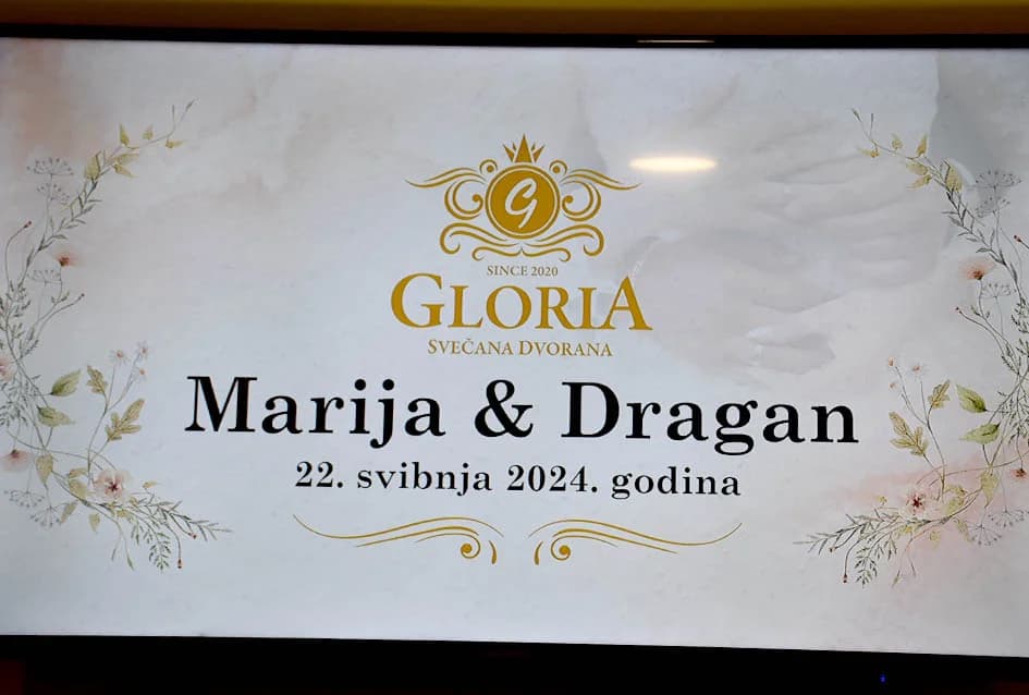 RASKOŠNA ROMSKA SVADBA U POŽEŠKOJ SVEČANOJ DVORANI „GLORIA“: Mladenku darivali zlatom i eurima