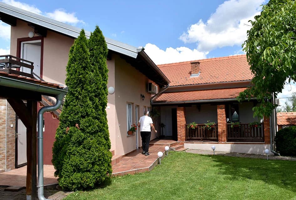 OTVORENA KUĆA ZA ODMOR OBITELJI MODRUŠIĆ: Belgijanci prvi gosti „Tihog raja“