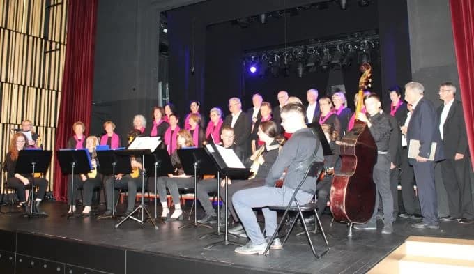 (FOTO) Održan koncert za pamćenje Ličkog zavičajnog društva „Vila Velebita“