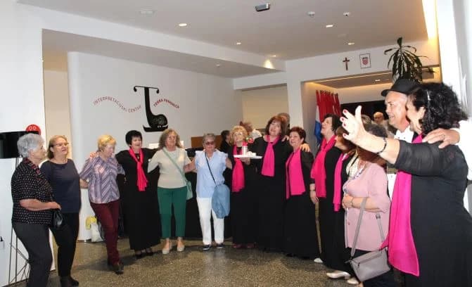 (FOTO) Održan koncert za pamćenje Ličkog zavičajnog društva „Vila Velebita“