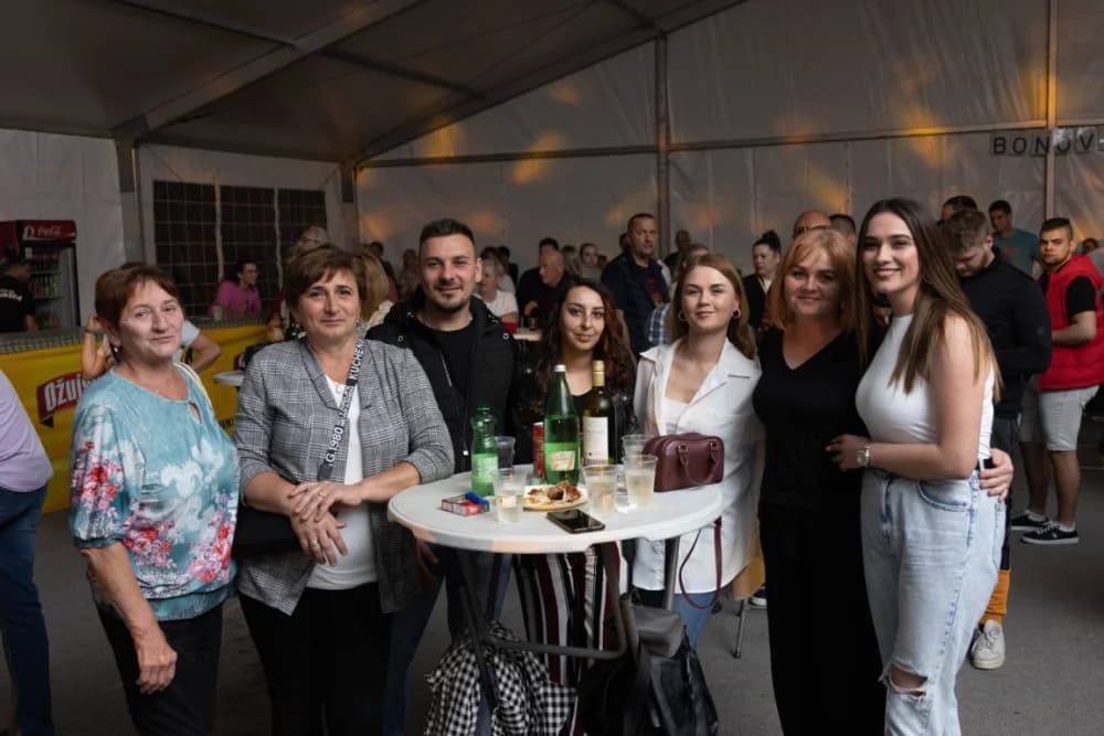 (FOTO) Dražen Zečić oduševio brojne obožavatelja u Velikoj