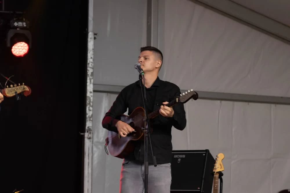 (FOTO) Dražen Zečić oduševio brojne obožavatelja u Velikoj