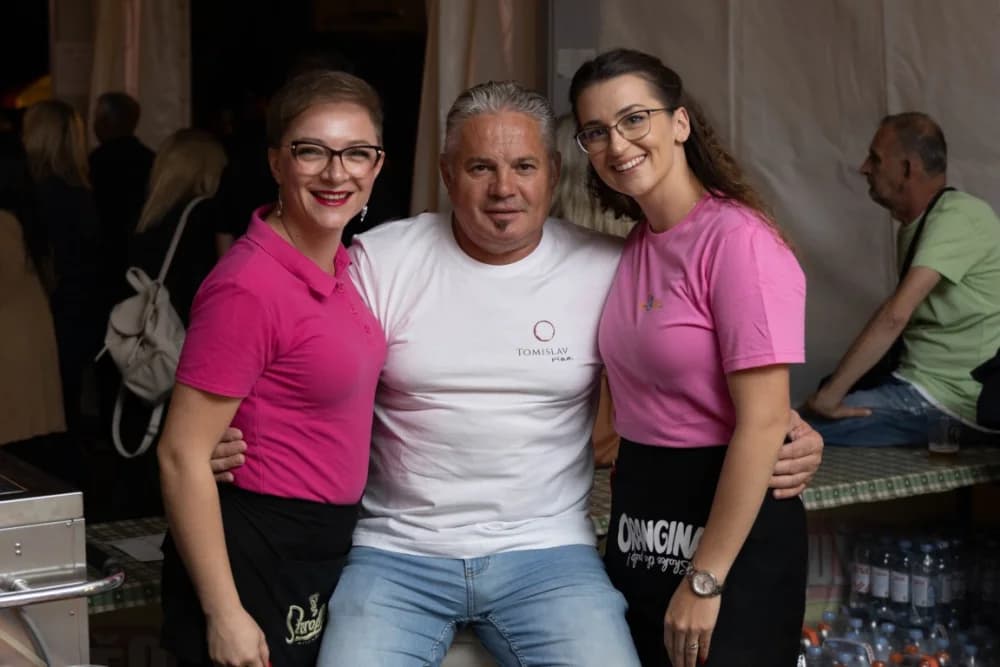 (FOTO) Dražen Zečić oduševio brojne obožavatelja u Velikoj