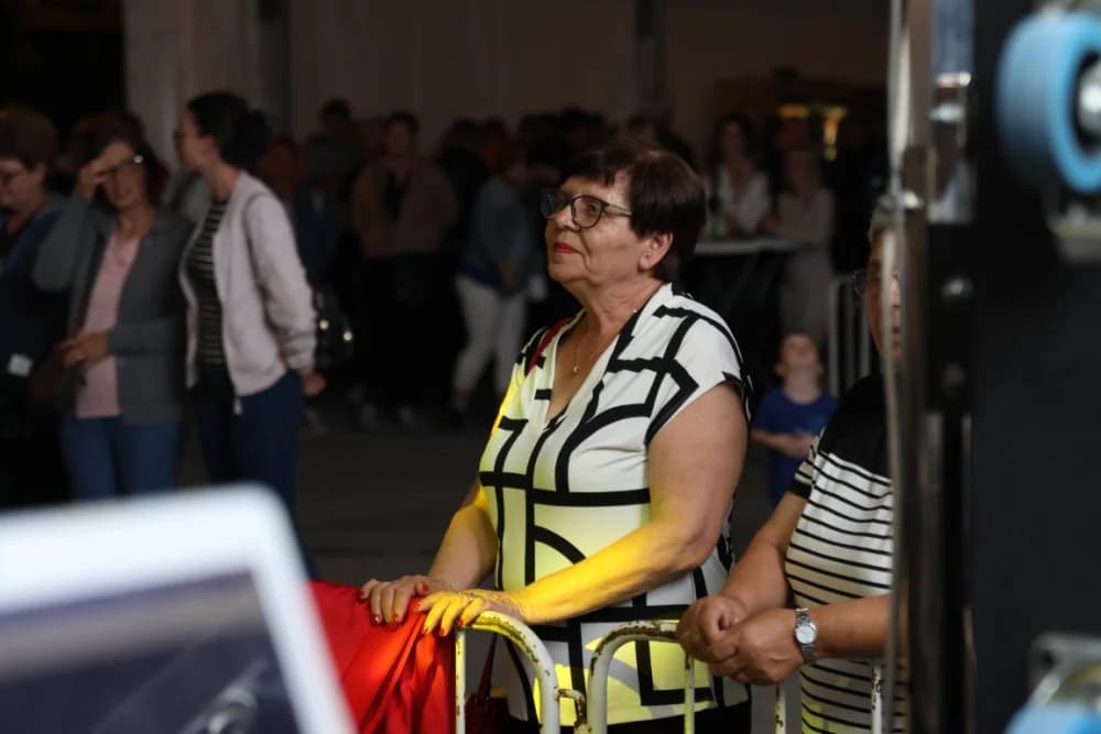 (FOTO) Dražen Zečić oduševio brojne obožavatelja u Velikoj