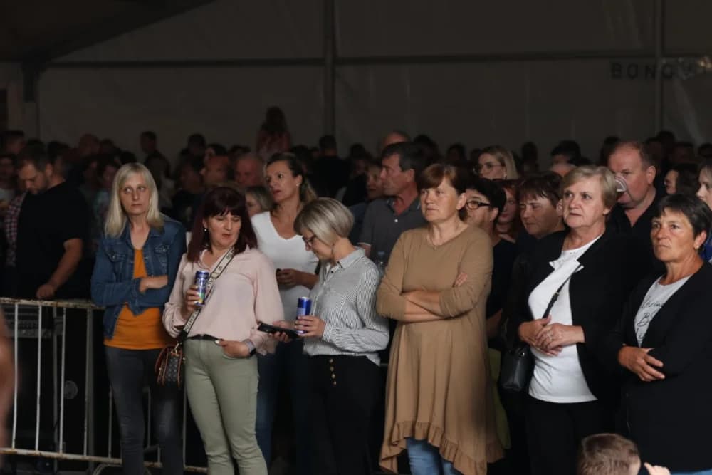 (FOTO) Dražen Zečić oduševio brojne obožavatelja u Velikoj