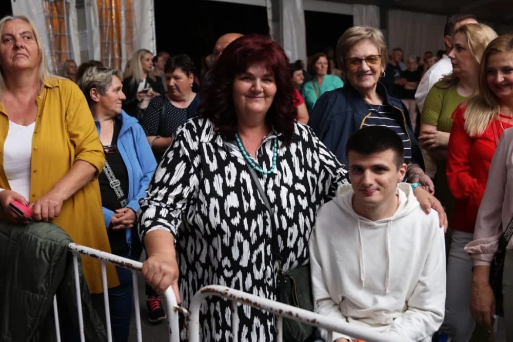 (FOTO) Dražen Zečić oduševio brojne obožavatelja u Velikoj