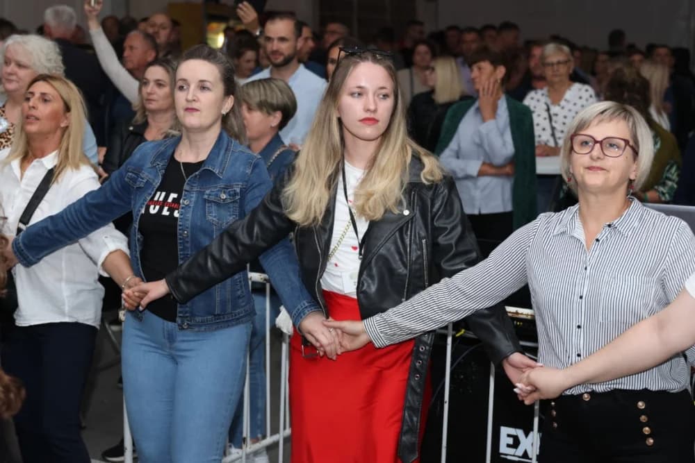 (FOTO) Dražen Zečić oduševio brojne obožavatelja u Velikoj