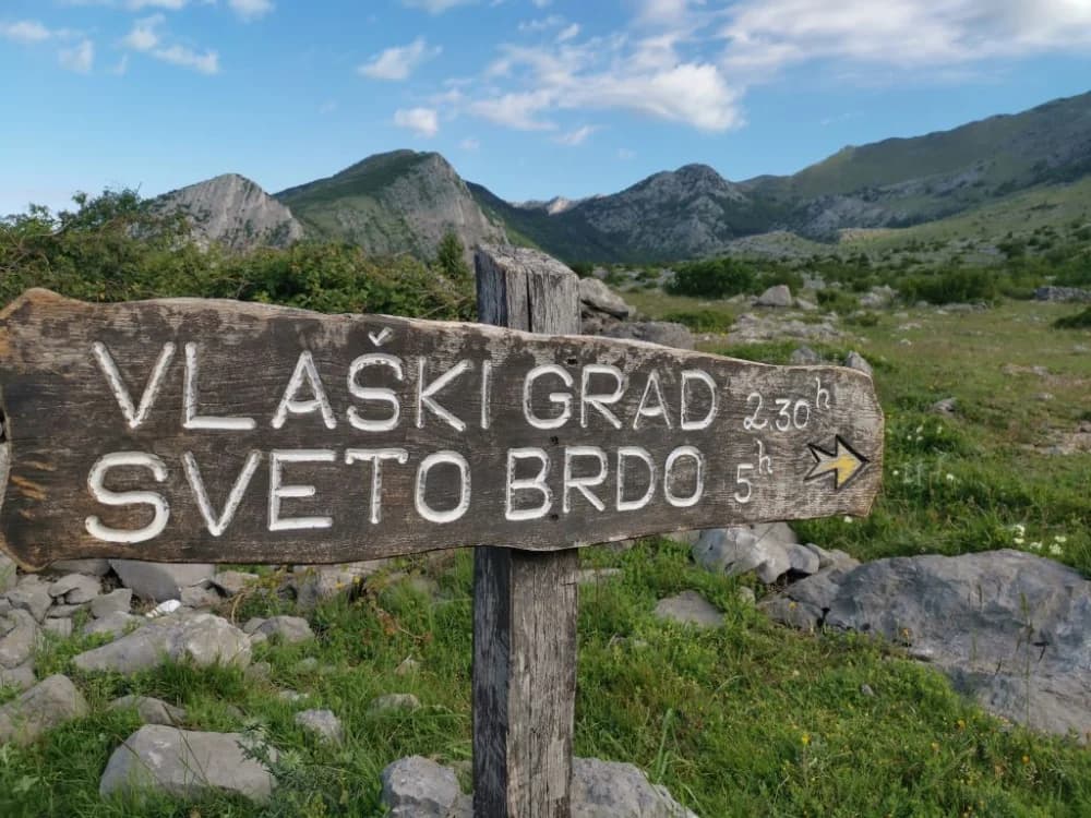 Jer volimo šumu, kamen i more: Planinari Mališćaka na Velebitu
