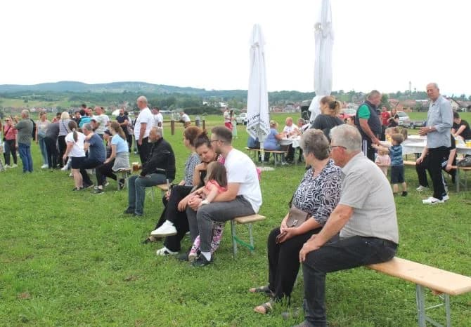 KONJIČKI KLUB PLETERNICA: Na hipodromu prvi put organizirali Dane otvorenih vrata