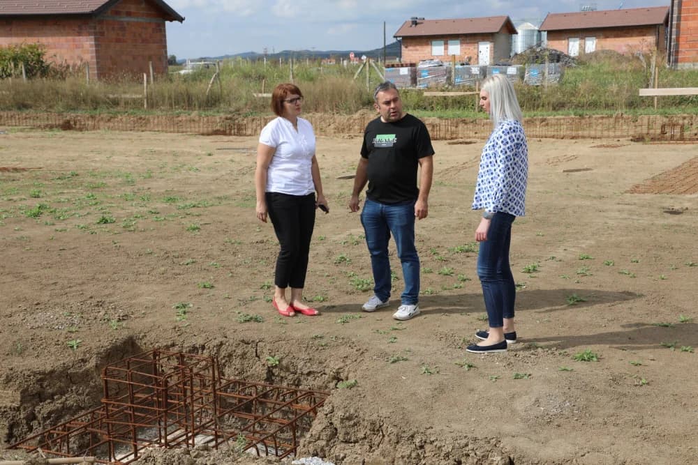 Radovi u Pleternici na izgradnji novog pogona Stolarije Batori krenuli -
