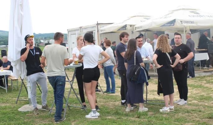 KONJIČKI KLUB PLETERNICA: Na hipodromu prvi put organizirali Dane otvorenih vrata