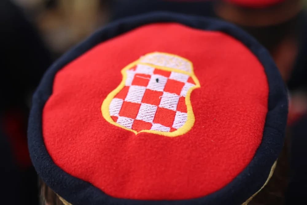 (VELIKA FOTOGALERIJA) Smotra folklora u Velikoj ʼČuvajmo običaje zavičajaʼ