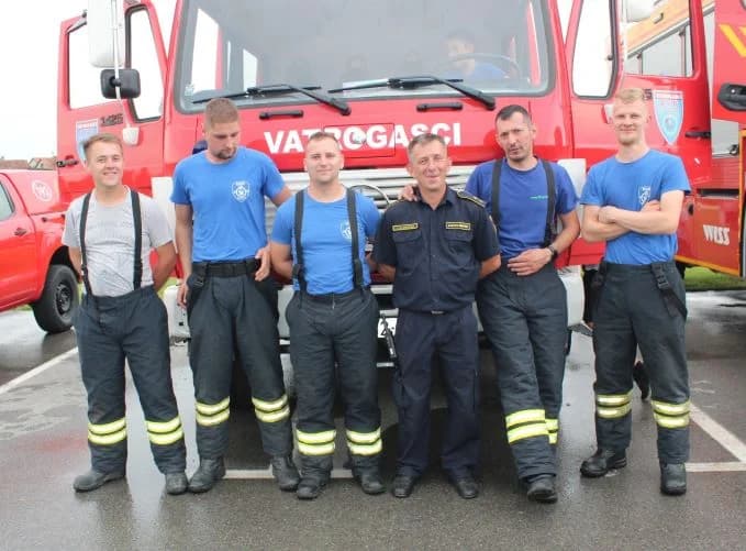 VATROGASNI CENTAR PLETERNICA: Na prostoru Športsko-rekreacijskog centra održana združena pokazna vježba