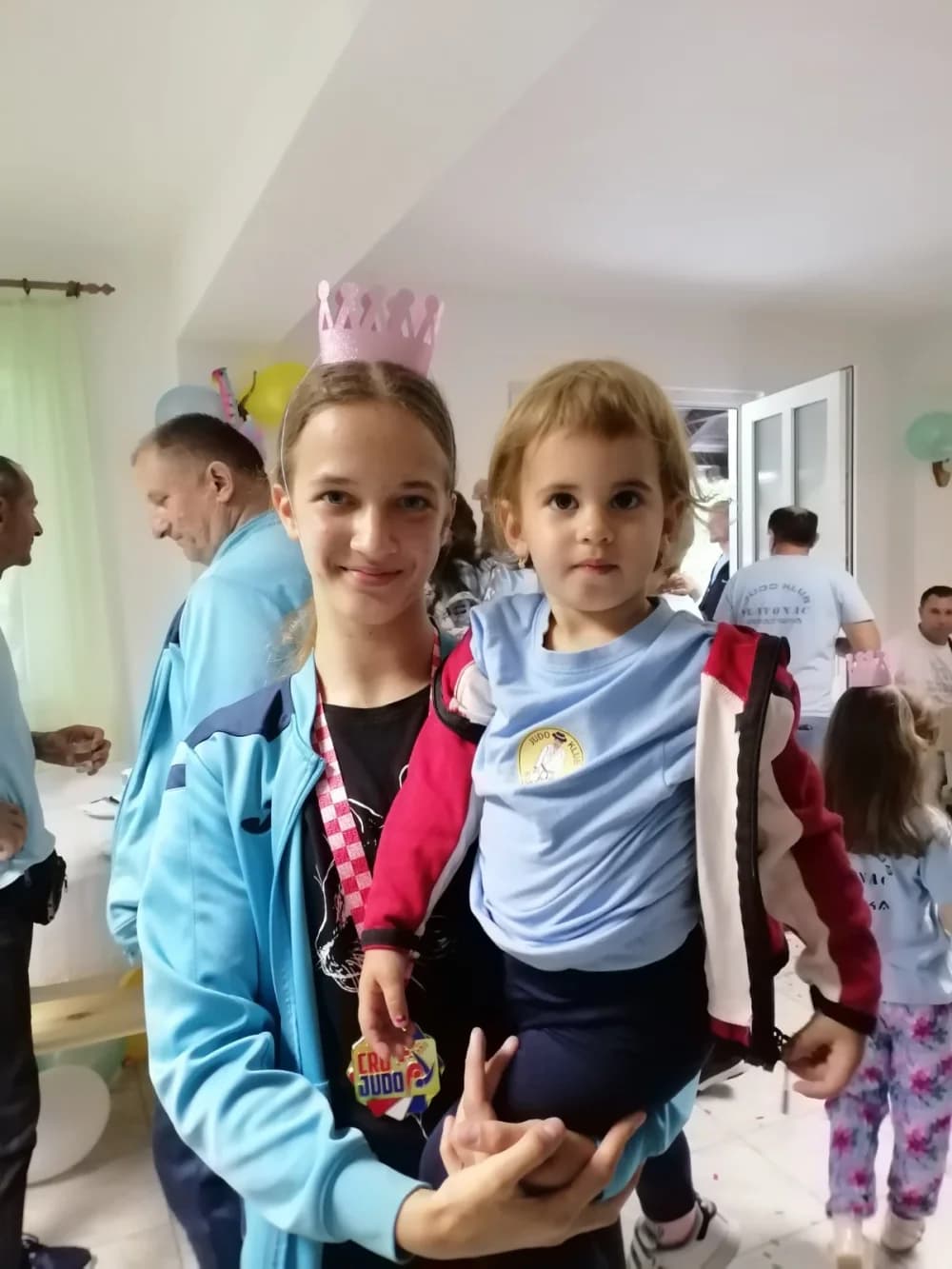 Čaglinci donijeli tri medalje sa Jadrana – Ivona Švajda zlatnu, te Iva Čančar i Ivano Bošnjak brončane