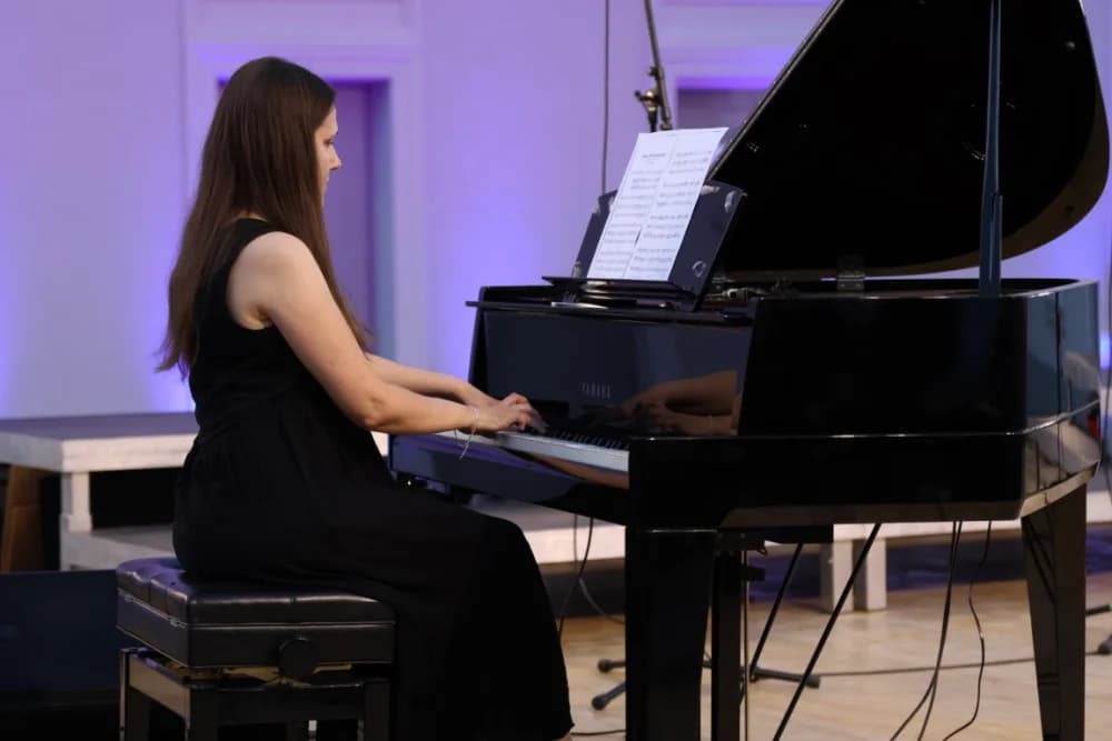 (FOTOGALERIJA) Koncert ispred Katedrale: ʼOvim svečanim koncertom zaokružujemo svoju koncertnu sezonuʼ