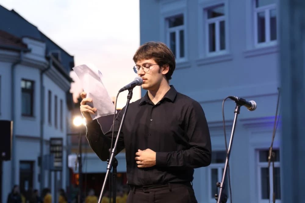 (FOTOGALERIJA) Koncert ispred Katedrale: ʼOvim svečanim koncertom zaokružujemo svoju koncertnu sezonuʼ