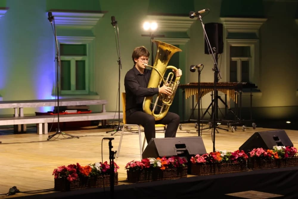 (FOTOGALERIJA) Koncert ispred Katedrale: ʼOvim svečanim koncertom zaokružujemo svoju koncertnu sezonuʼ