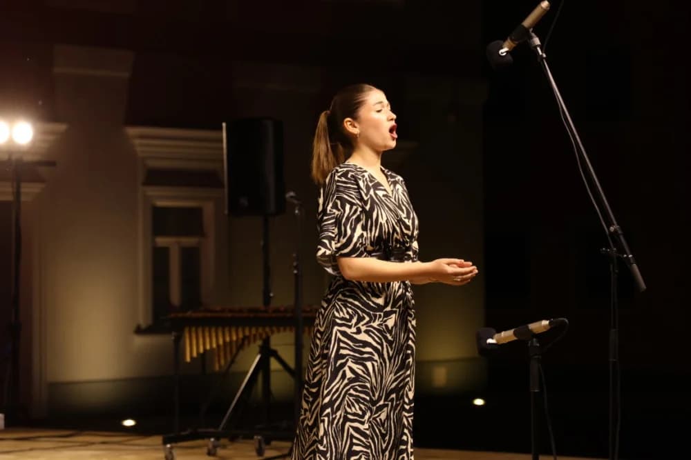 (FOTOGALERIJA) Koncert ispred Katedrale: ʼOvim svečanim koncertom zaokružujemo svoju koncertnu sezonuʼ