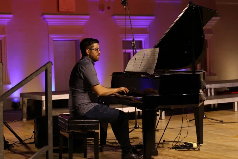 (FOTOGALERIJA) Koncert ispred Katedrale: ʼOvim svečanim koncertom zaokružujemo svoju koncertnu sezonuʼ