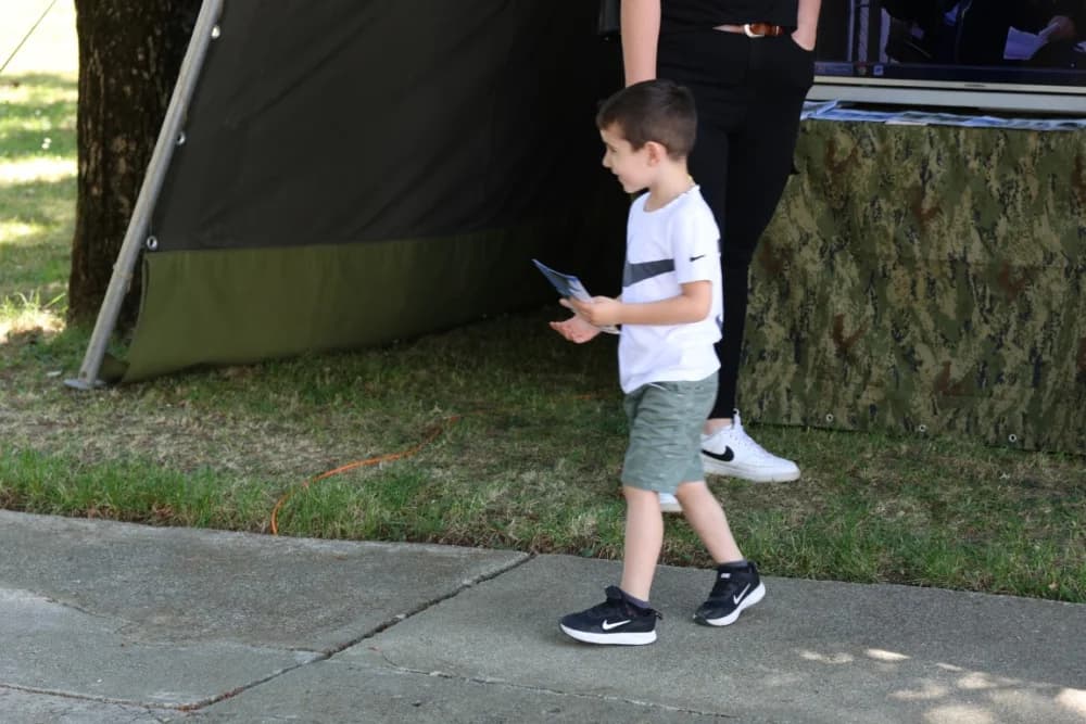 (FOTOGALERIJA) Održan Dan otvorenih vrata u Vojarni 123. brigade