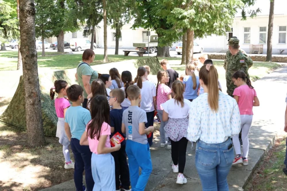 (FOTOGALERIJA) Održan Dan otvorenih vrata u Vojarni 123. brigade