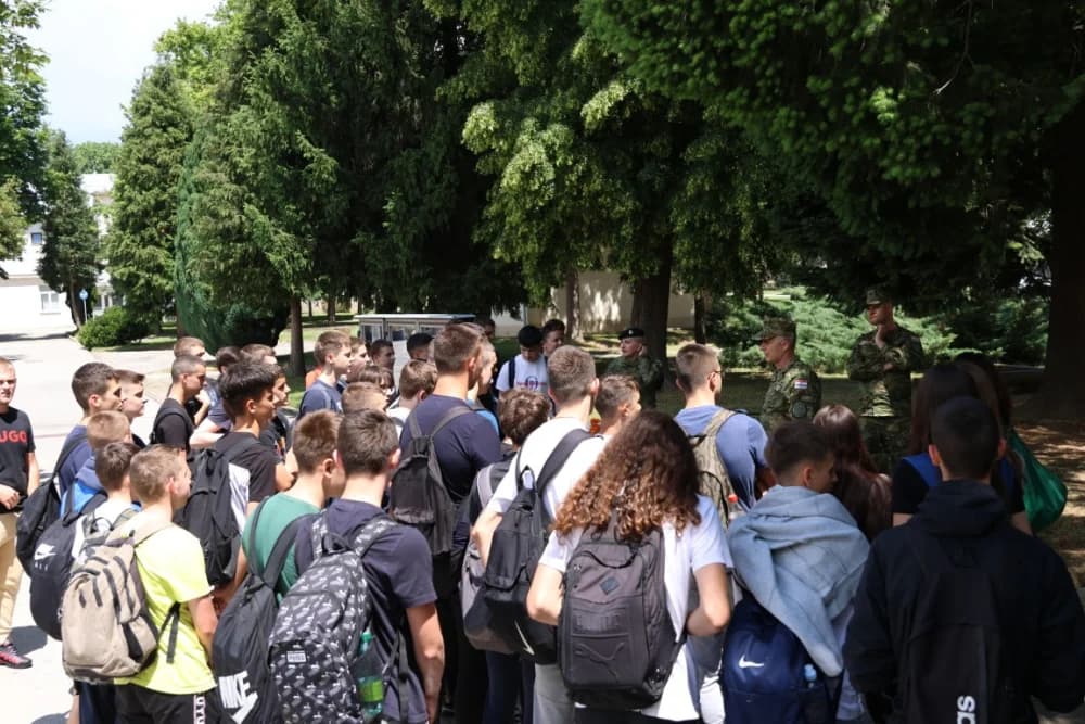 (FOTOGALERIJA) Održan Dan otvorenih vrata u Vojarni 123. brigade