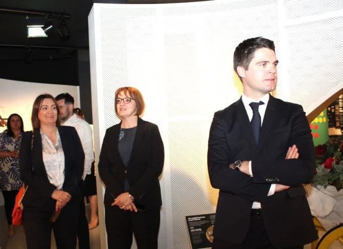 U pratnji županice Antonije Jozić, hrvatski europarlamentarac Karlo Ressler posjetio Muzej bećarca