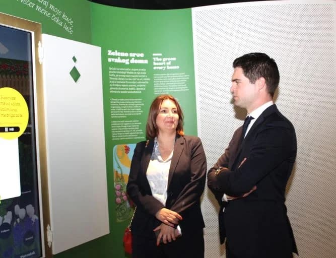 U pratnji županice Antonije Jozić, hrvatski europarlamentarac Karlo Ressler posjetio Muzej bećarca