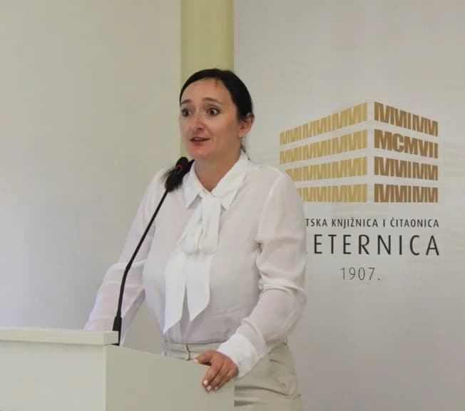 Otvorena likovna izložba Šimuna Šekelje i održana večer poezije Ivana Abibovića