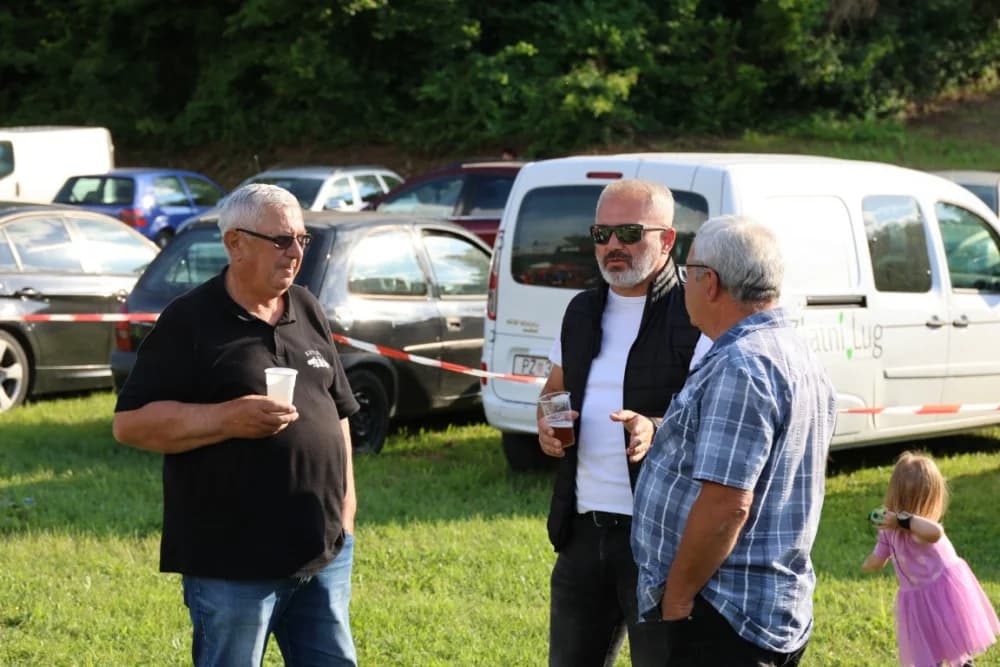(FOTOGALERIJA) Najbolji majstori ribljeg paprikaša su tandem Božo i Jela, te dva Milkovića Vlado i Branko