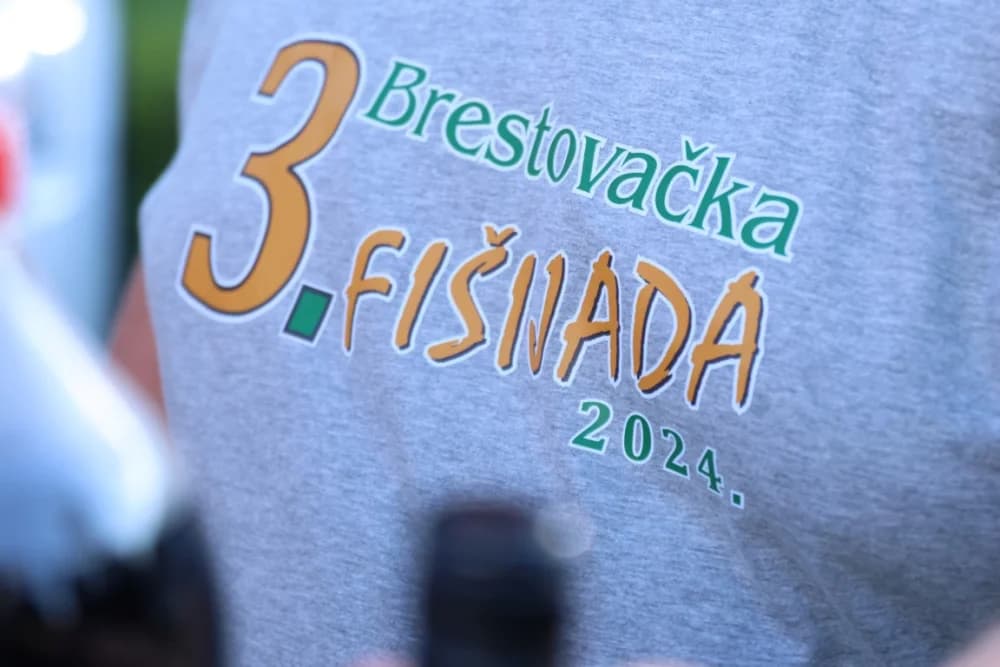 (FOTOGALERIJA) Najbolji majstori ribljeg paprikaša su tandem Božo i Jela, te dva Milkovića Vlado i Branko