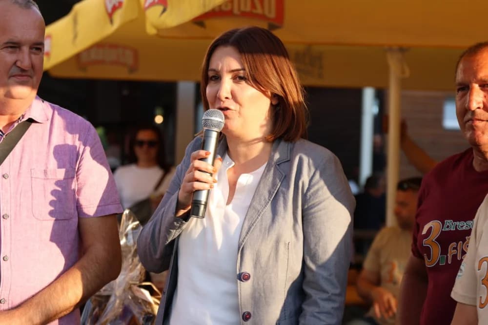 (FOTOGALERIJA) Najbolji majstori ribljeg paprikaša su tandem Božo i Jela, te dva Milkovića Vlado i Branko