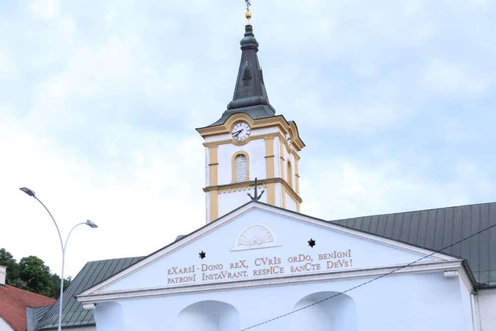 Tijelovska procesija ulicama grada Požege (FOTOGALERIJA)