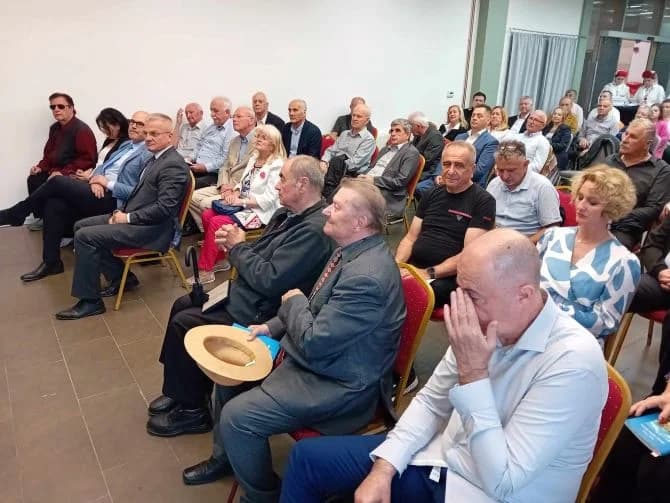 UZ DAN DRŽAVNOSTI: Požeški Peićevci i Ćiro Gašparac sudjelovali na poetskoj manifestaciji u Zagrebu