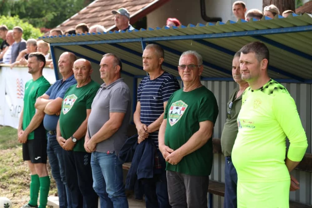 (FOTOGALERIJA) Uz 70. obljetnicu postojanja i rada u Biškupcima odigrana revijalna utakmica: NK BSK Biškupci – GNK Dinamo Veterni 5:5
