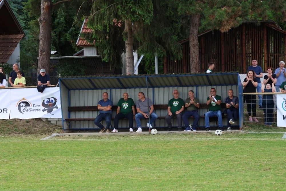 (FOTOGALERIJA) Uz 70. obljetnicu postojanja i rada u Biškupcima odigrana revijalna utakmica: NK BSK Biškupci – GNK Dinamo Veterni 5:5