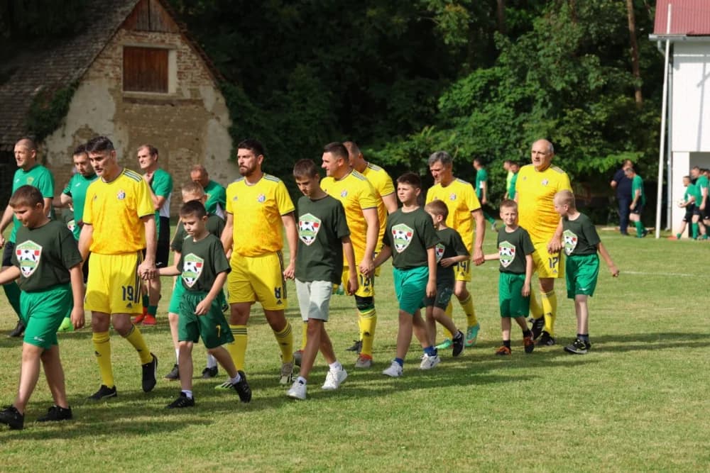 (FOTOGALERIJA) Uz 70. obljetnicu postojanja i rada u Biškupcima odigrana revijalna utakmica: NK BSK Biškupci – GNK Dinamo Veterni 5:5