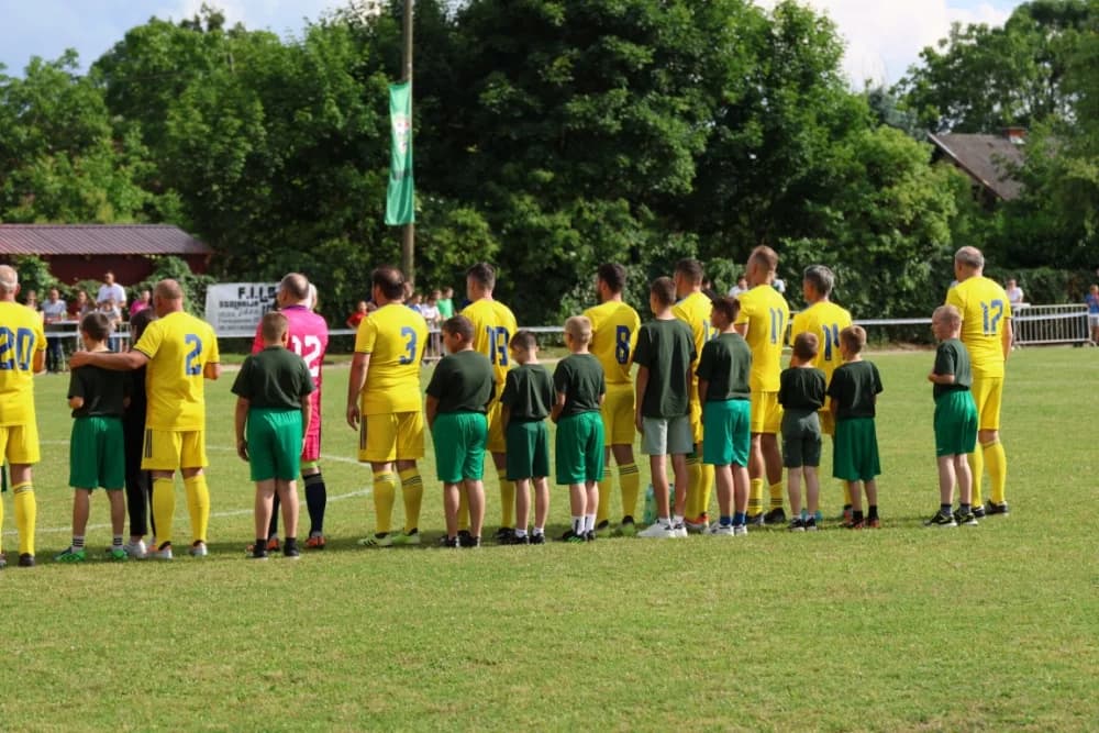 (FOTOGALERIJA) Uz 70. obljetnicu postojanja i rada u Biškupcima odigrana revijalna utakmica: NK BSK Biškupci – GNK Dinamo Veterni 5:5