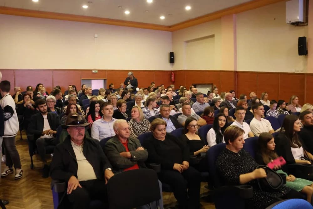 /FOTOGALERIJA/ Izabrana je Miss Požeško-slavonske županije! Pobjednica dolazi iz Požege i zove se Leona Maroši