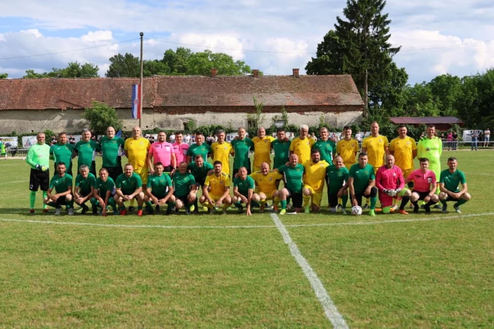 (FOTOGALERIJA) Uz 70. obljetnicu postojanja i rada u Biškupcima odigrana revijalna utakmica: NK BSK Biškupci – GNK Dinamo Veterni 5:5