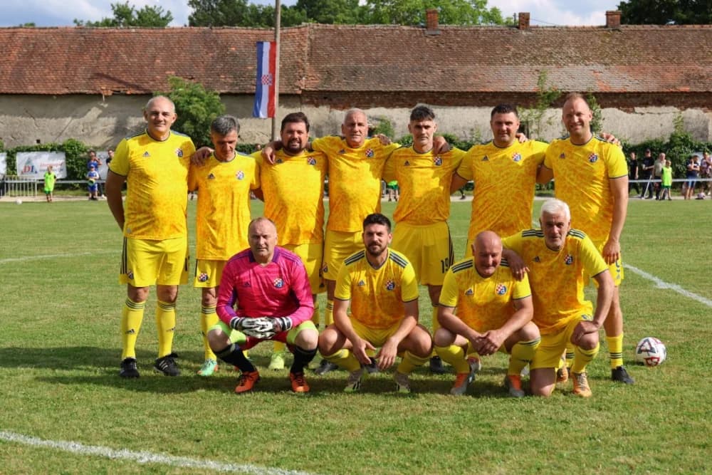 (FOTOGALERIJA) Uz 70. obljetnicu postojanja i rada u Biškupcima odigrana revijalna utakmica: NK BSK Biškupci – GNK Dinamo Veterni 5:5