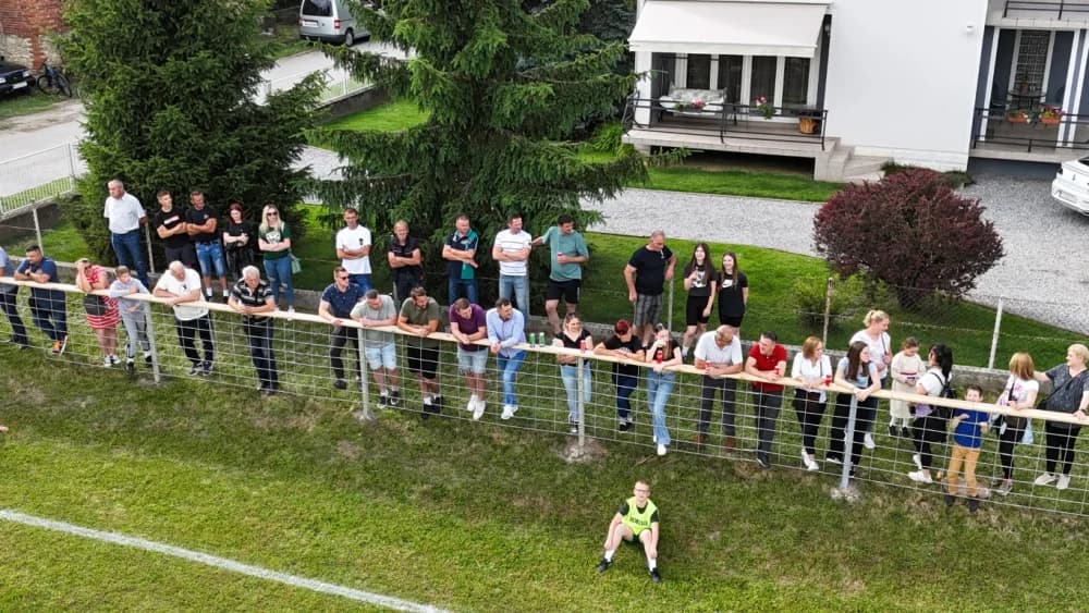 (FOTOGALERIJA) Uz 70. obljetnicu postojanja i rada u Biškupcima odigrana revijalna utakmica: NK BSK Biškupci – GNK Dinamo Veterni 5:5